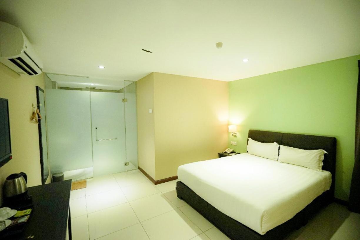 Merdeka Hotel Kluang Dış mekan fotoğraf